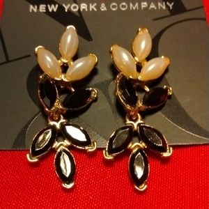 Pearl White with Black Stone Earrings Goldtone